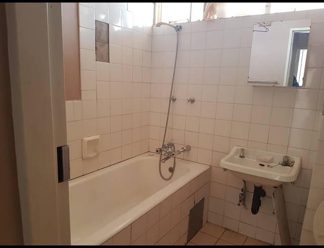 1 BEDROOM FLAT SOLD IN ARCADIA